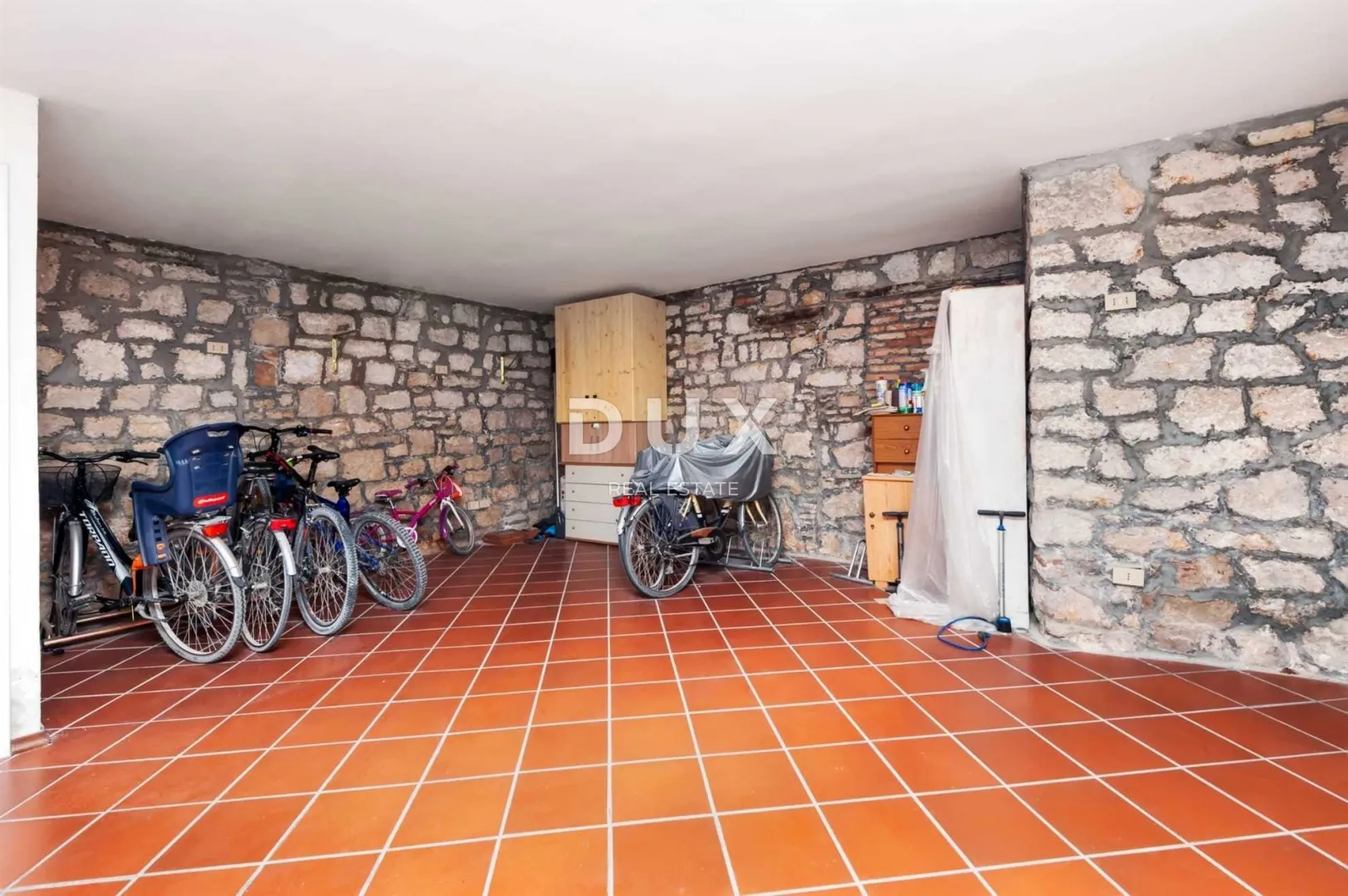 istra, rovinj - stan u centru s pogledoma na more - slika 21