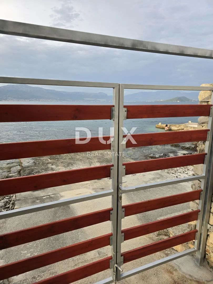 trogir, čiovo - kuća prvi red do mora - slika 25