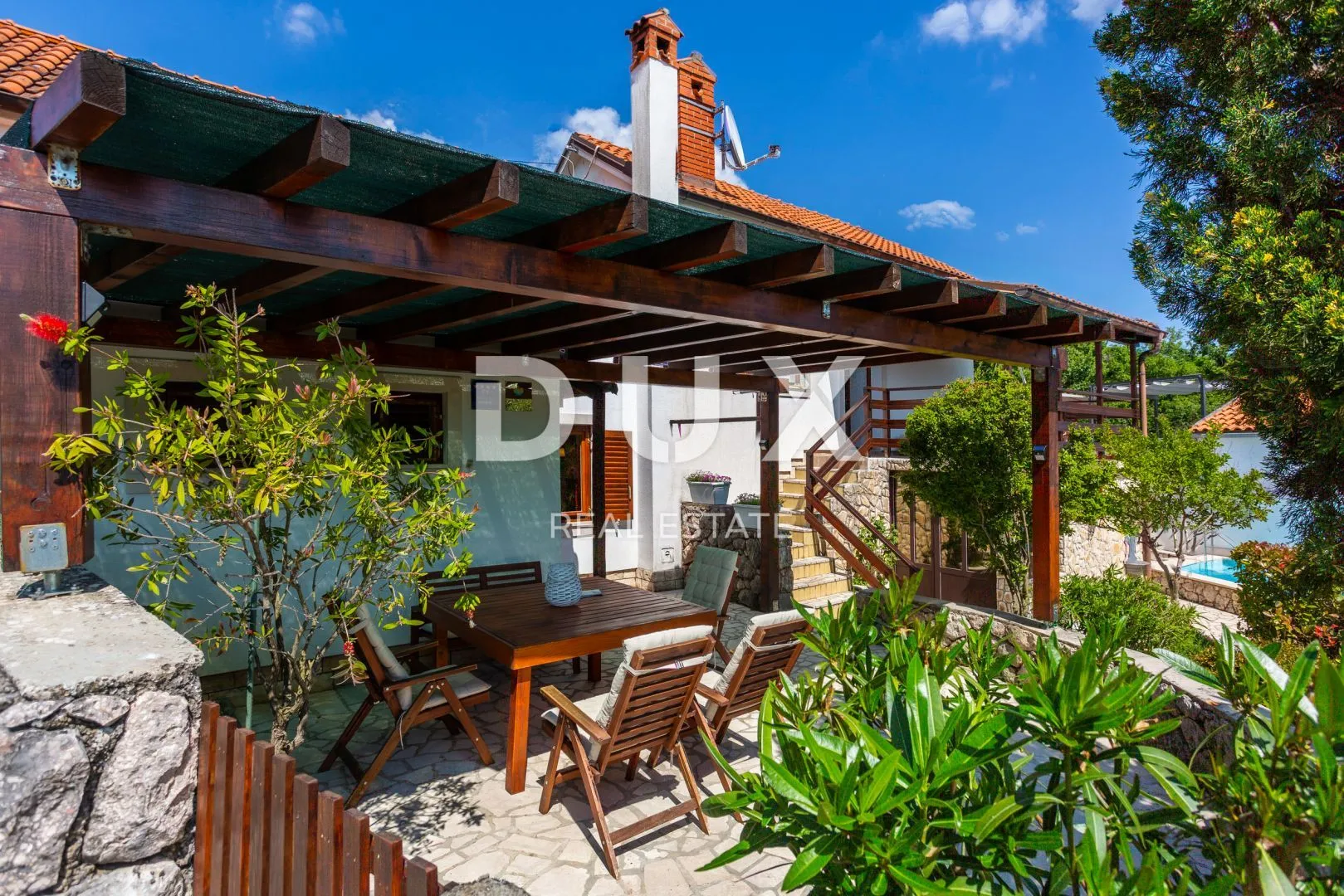 otok krk, vrbnik (okolica) - prilika! kuća s bazenom i jacuzzijem - slika 14