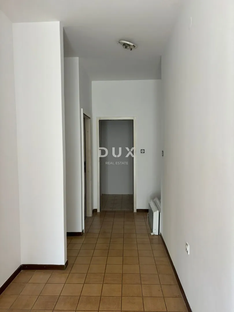 istra, poreč - komforan stan sa okućnicom u centru grada! - slika 5