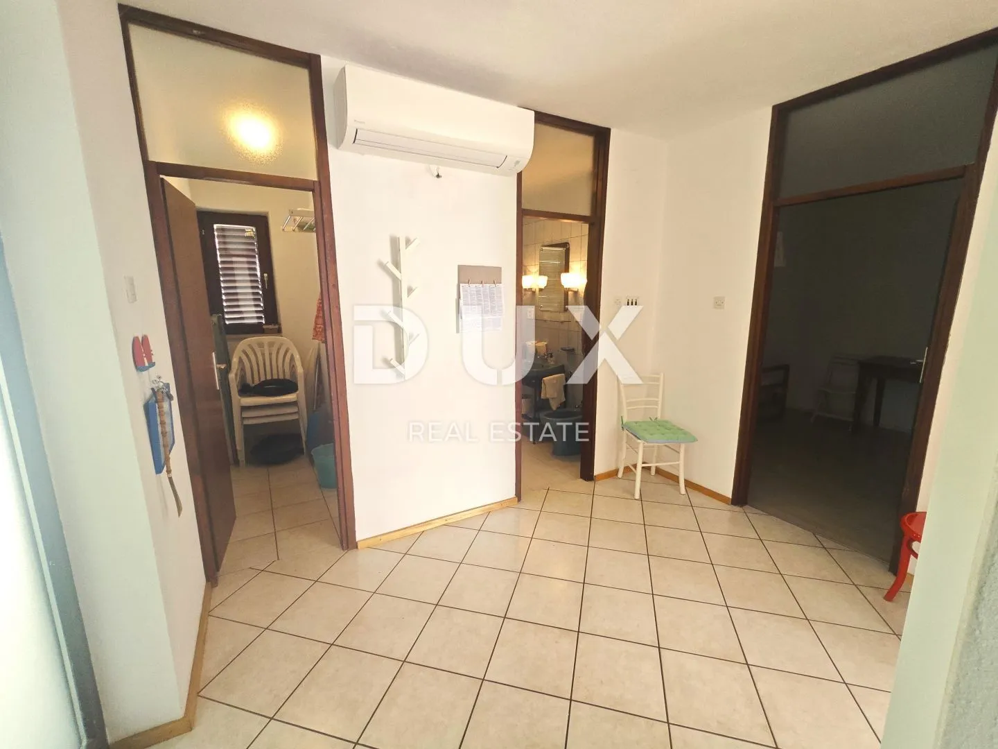 novi vinodolski - apartman 2s+db, 200 metara od plaže! - slika 2