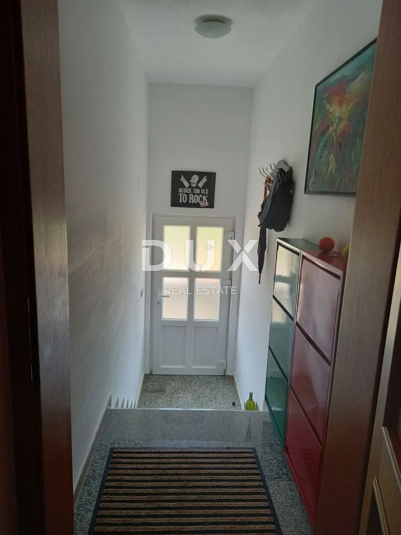 otok krk, grad krk - dvoetažni apartman 4s+db - slika 10