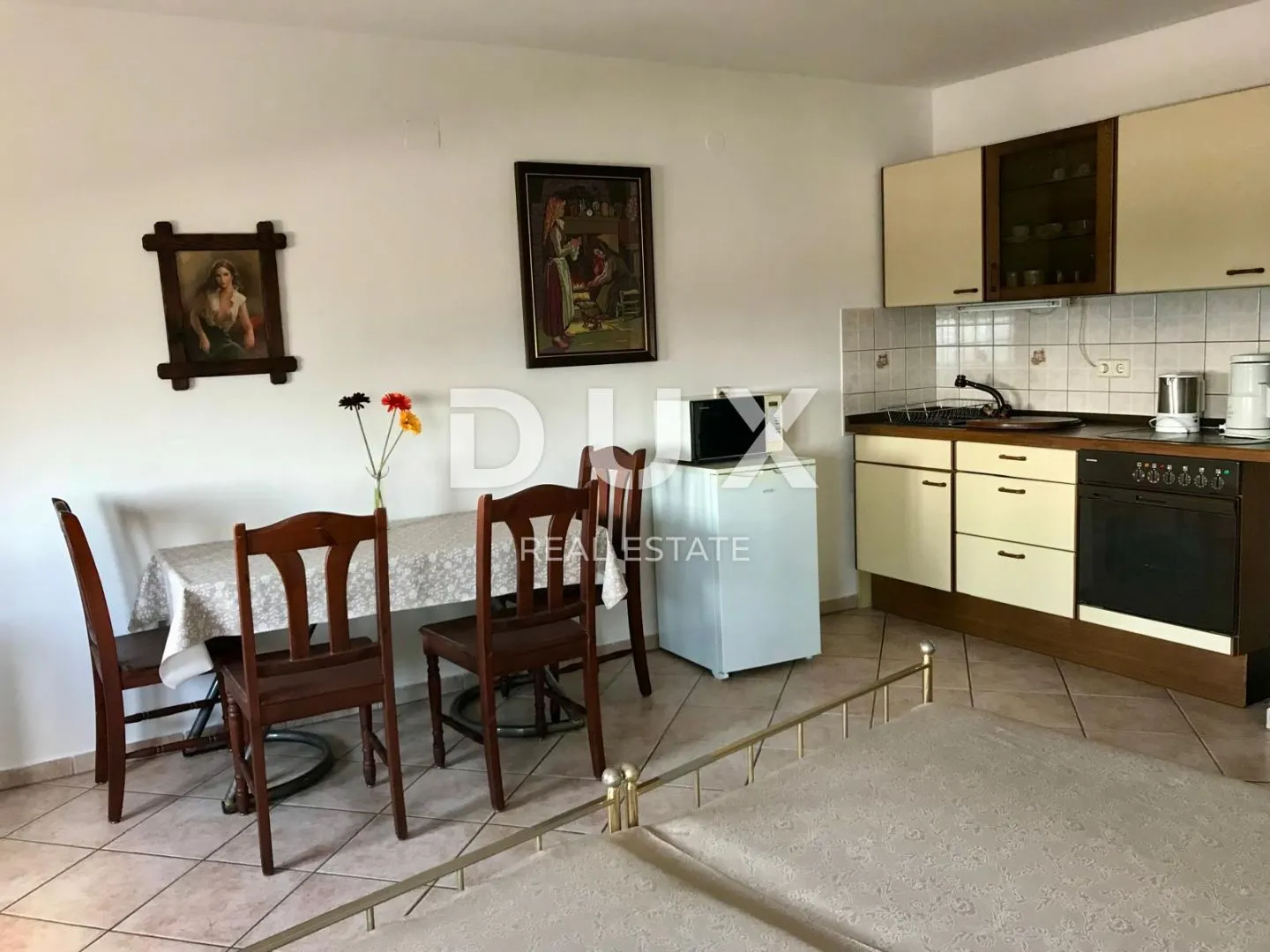crikvenica - lijepa kuća u centru crikvenice s dva poslovna prostora - slika 33