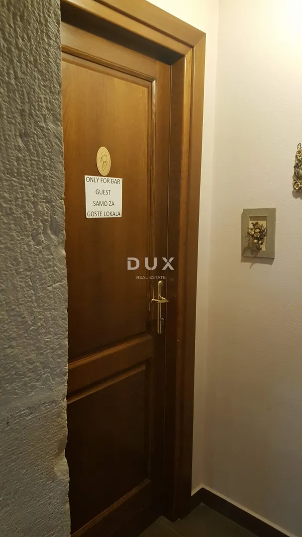 istra,rovinj - predivan uhodani caffe bar u srcu rovinja - slika 38