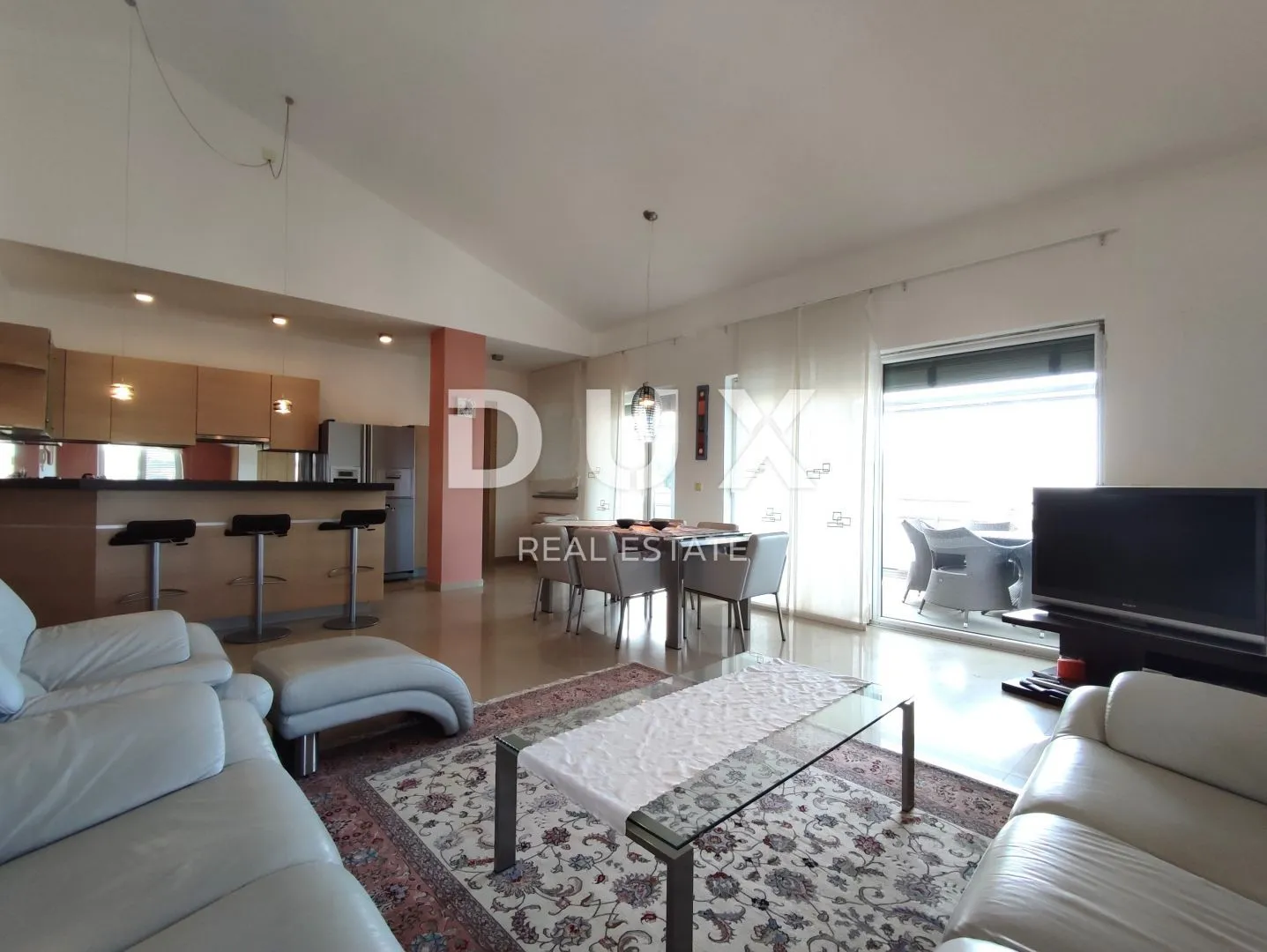 istra, pula - penthouse s pogledom na more blizu plaže - slika 2