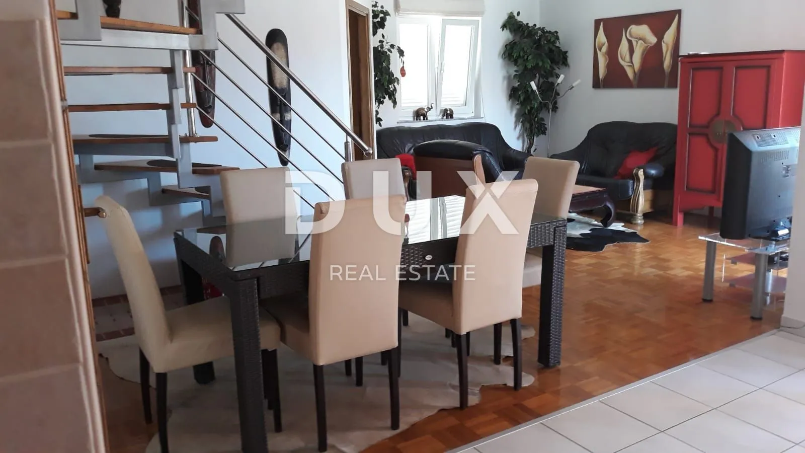 otok krk, grad krk - trosobni dvoetažni stan sa vrtom - slika 5