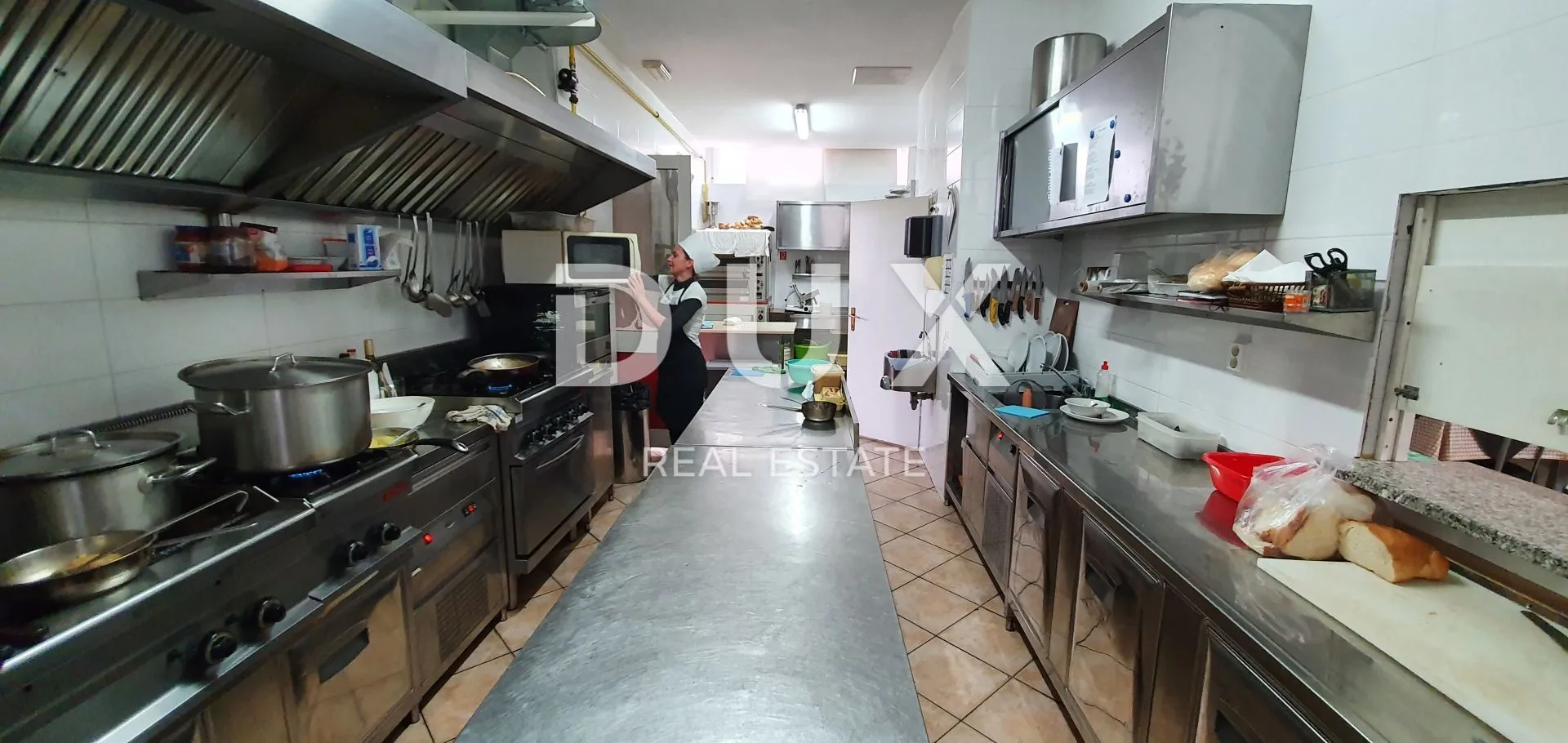 istra, kršan - poslovni prostor - restoran s uhodanim poslom 300,75m2 - slika 15