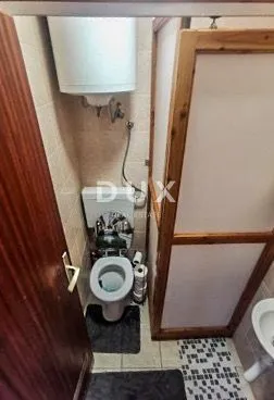 otok krk, vrbnik- kuća s dva apartmana - slika 4