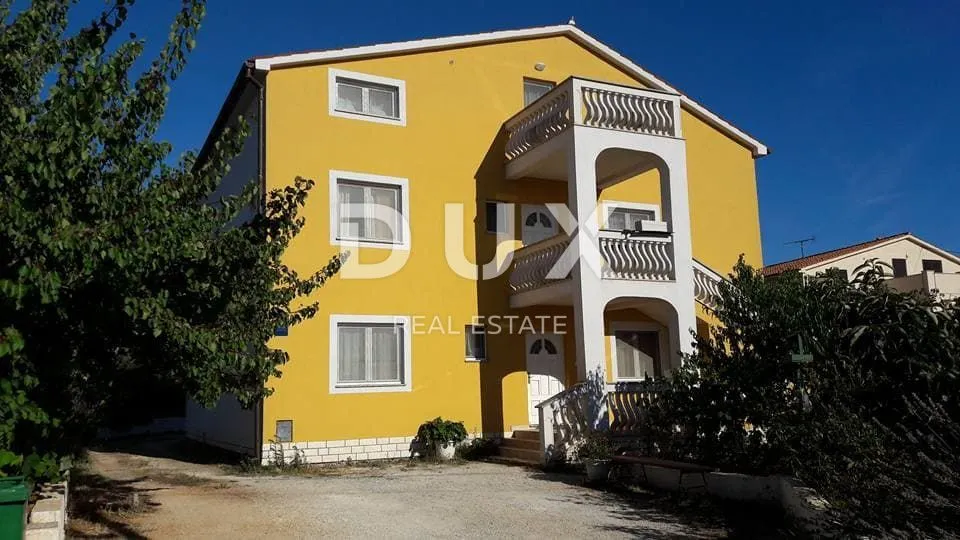 istra, pula - predivna samostojeća kuća u mirnoj ulici s 4 stana - slika 3