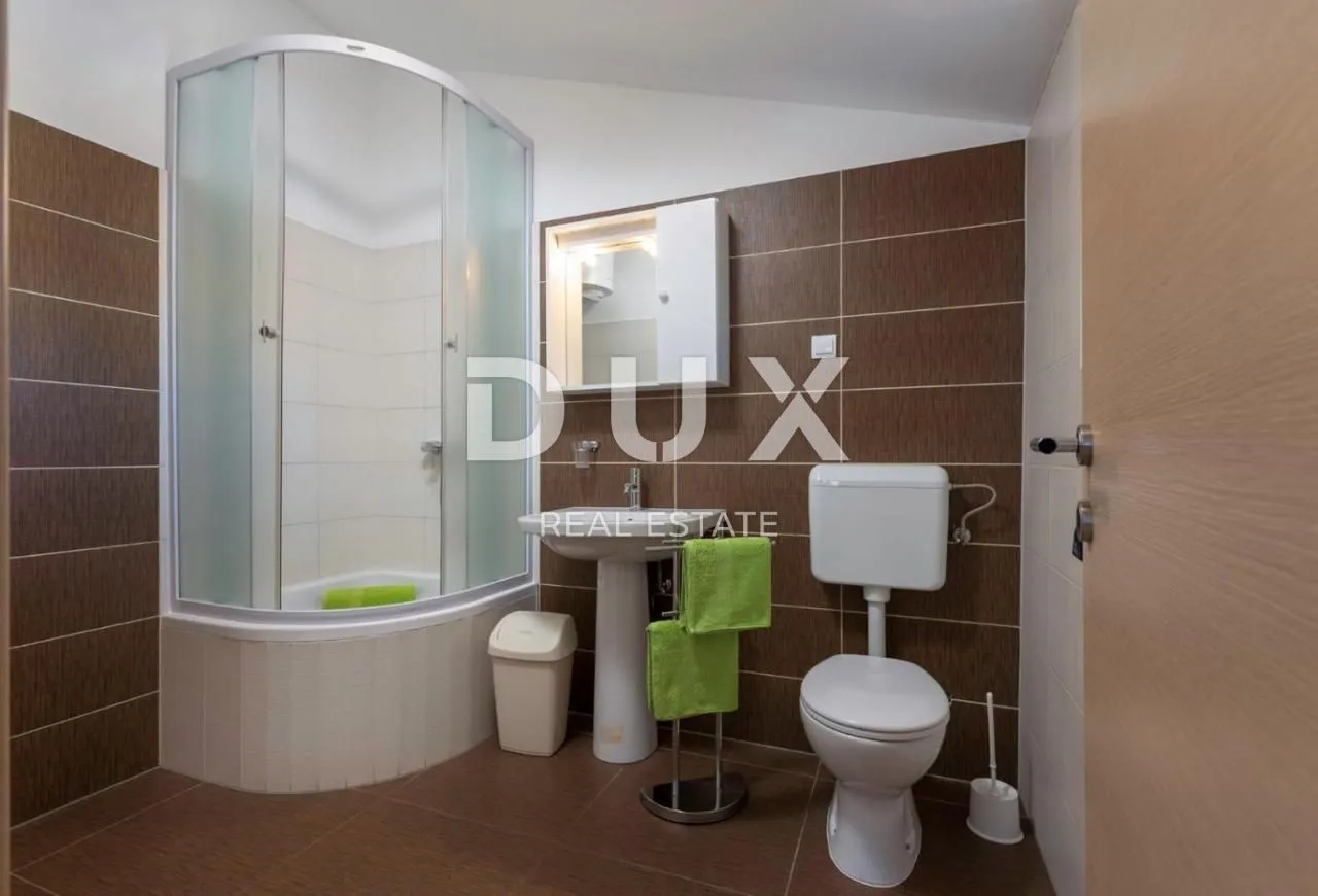 istra, medulin velika apartmanska kuća! - slika 20