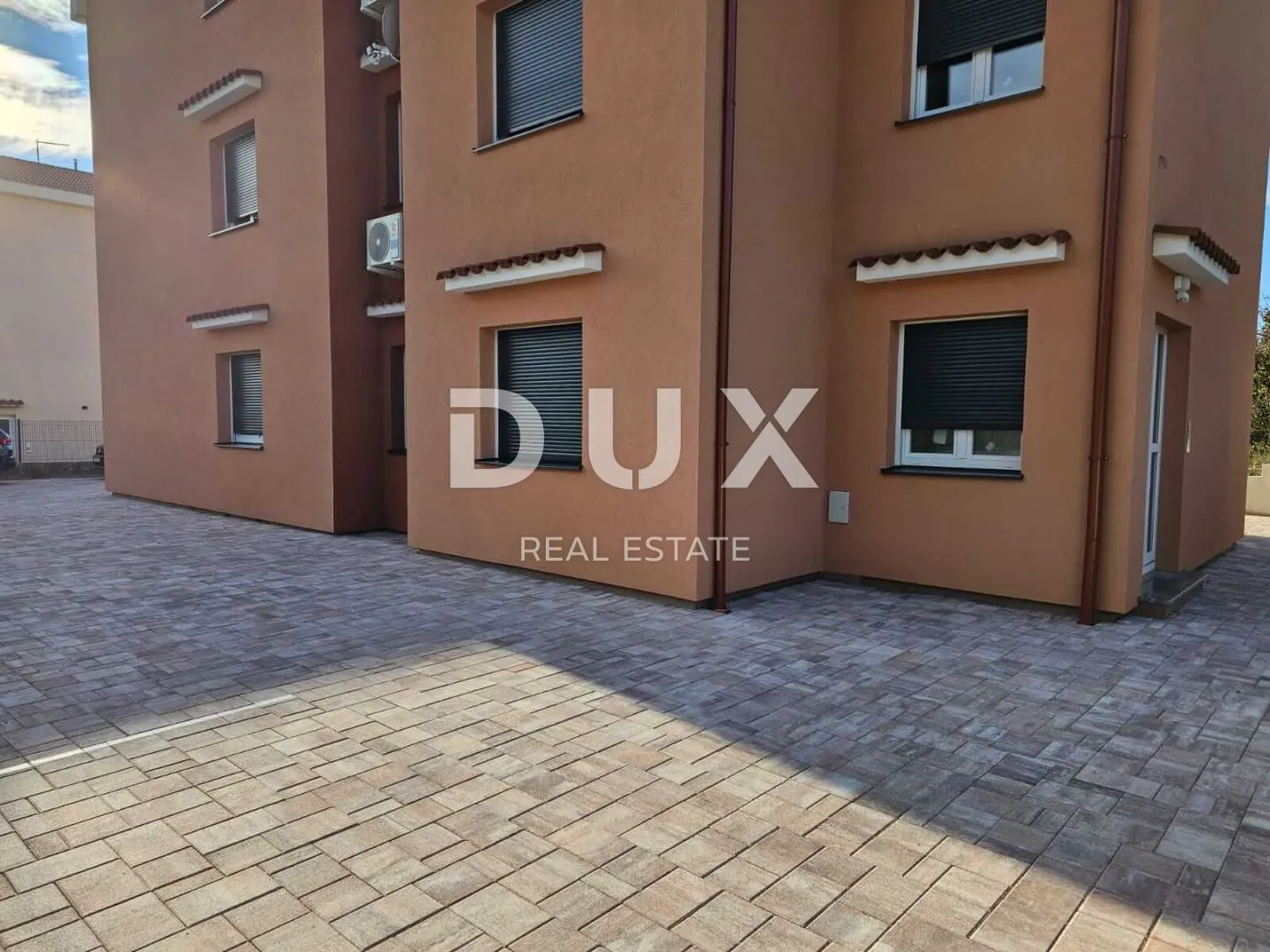 otok rab, banjol - prilika! stan u prizemlju, 1s+db + parking + 250m od mora - slika 4