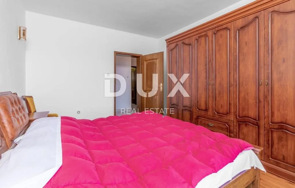crikvenica - kuća s više apartmana i pogledom na more - slika 18
