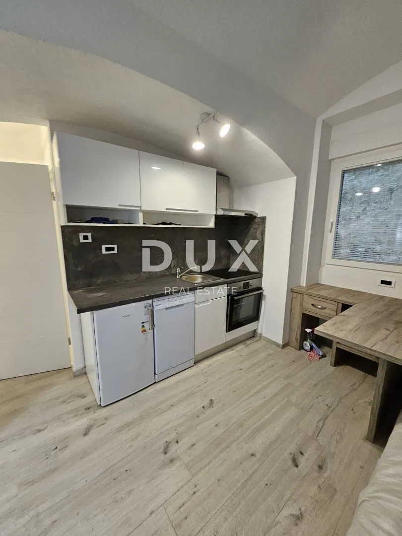 opatija- stan 65m2 podjeljen u 2 aparmana s pogledom na more + okoliš - slika 20