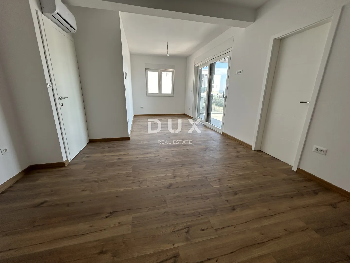 šibenik, vodice – duplex s bazenom i trajnim, otvorenim pogledom - slika 34