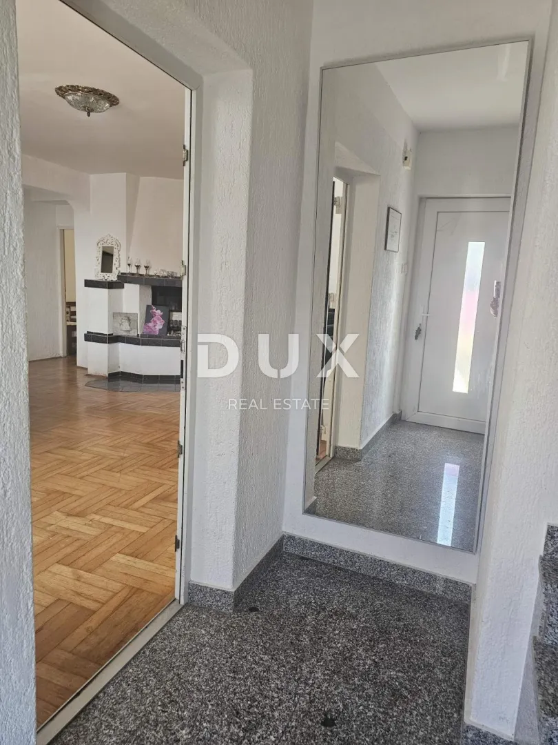 rijeka, škurinje - stan sa dva odvojena apartmana sa čak 5 spavaćih soba - slika 20