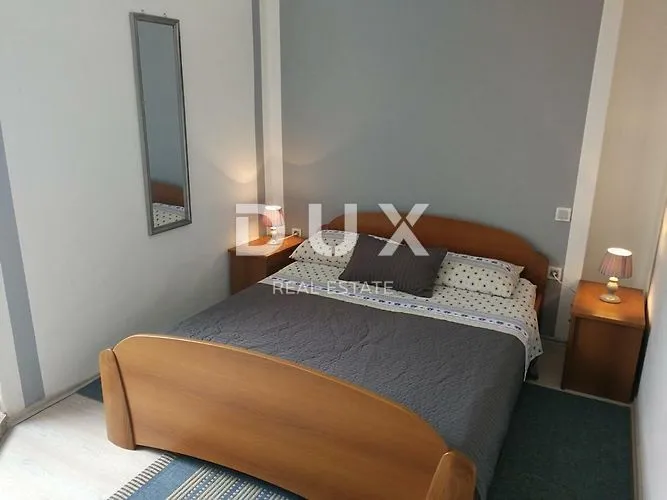 istra, pula - apartmanska kuća u strogome centru s bazenom i okućnicom - slika 43