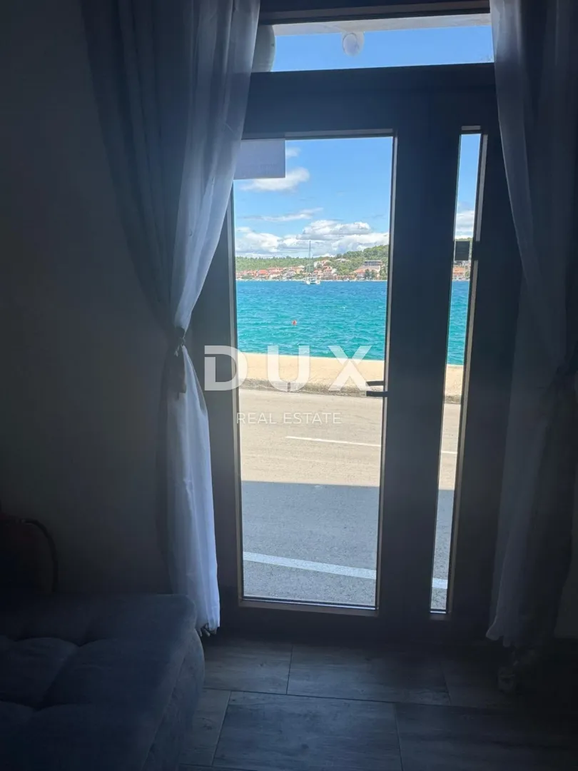 tisno, murter - investicija! poslovni prostor u 1. redu do mora - slika 15