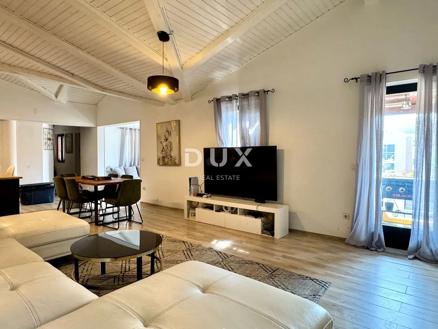 istra, ližnjan - prostrani trosoban stan s tri balkona, 122 m2 - slika 2