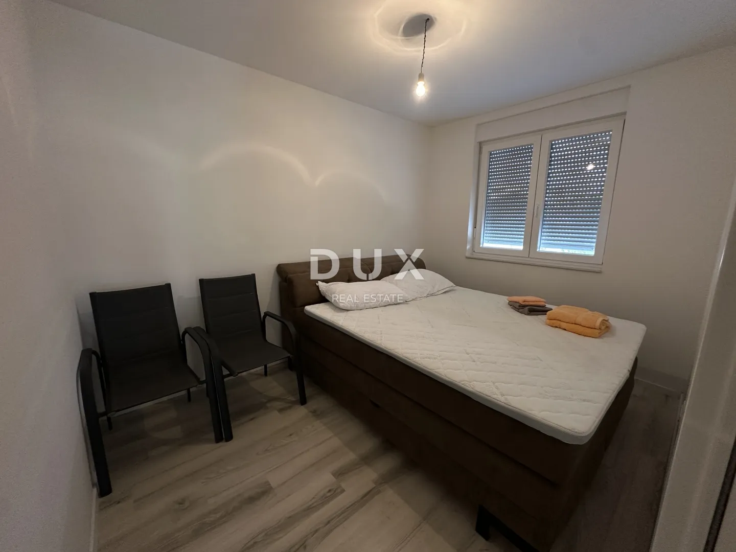 zadar, bili brig - stan (2s+db) s krovnom terasom! - slika 15