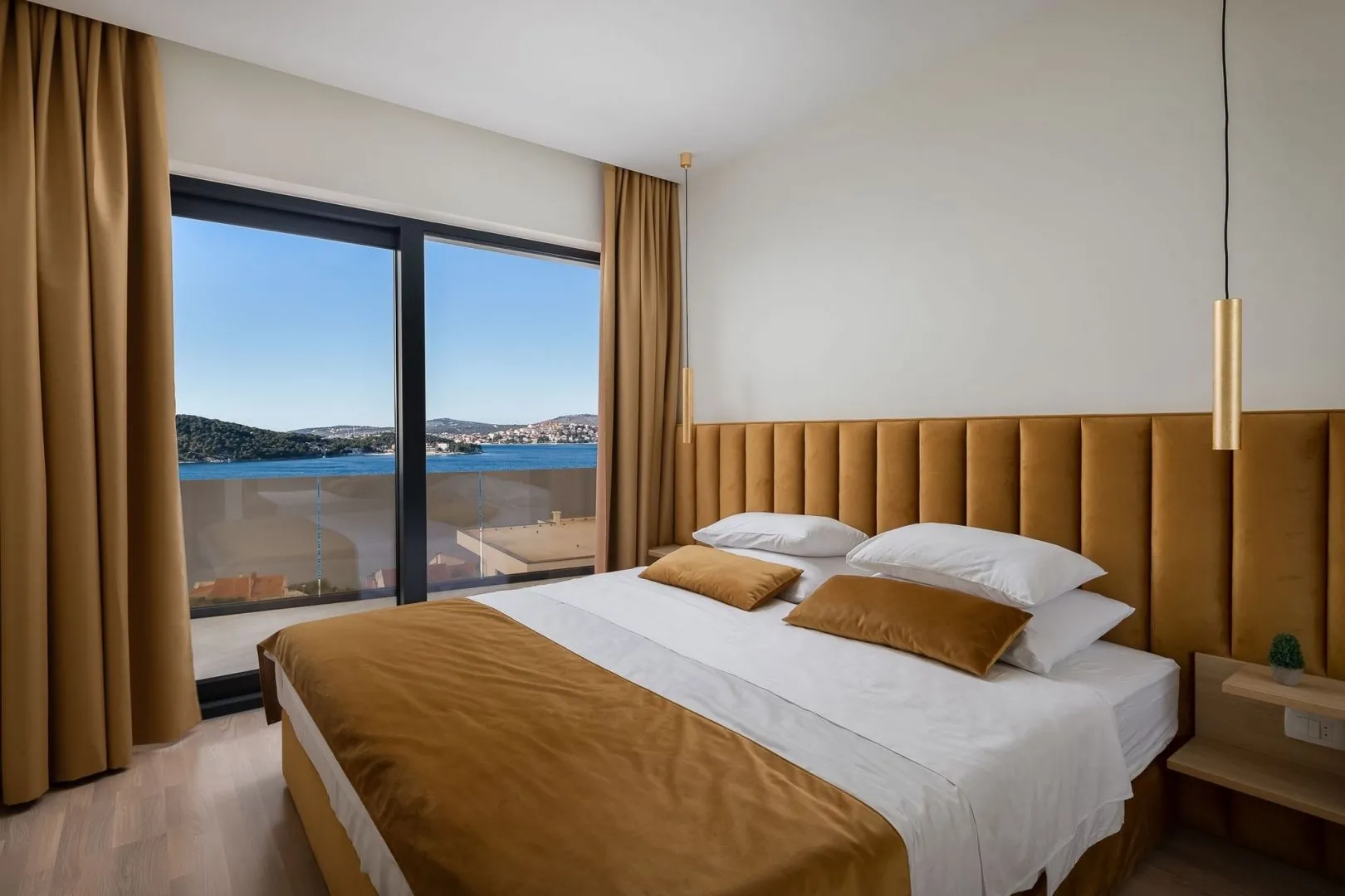 šibenik, rogoznica - prekrasna vila s bazenom u blizini mora - slika 32
