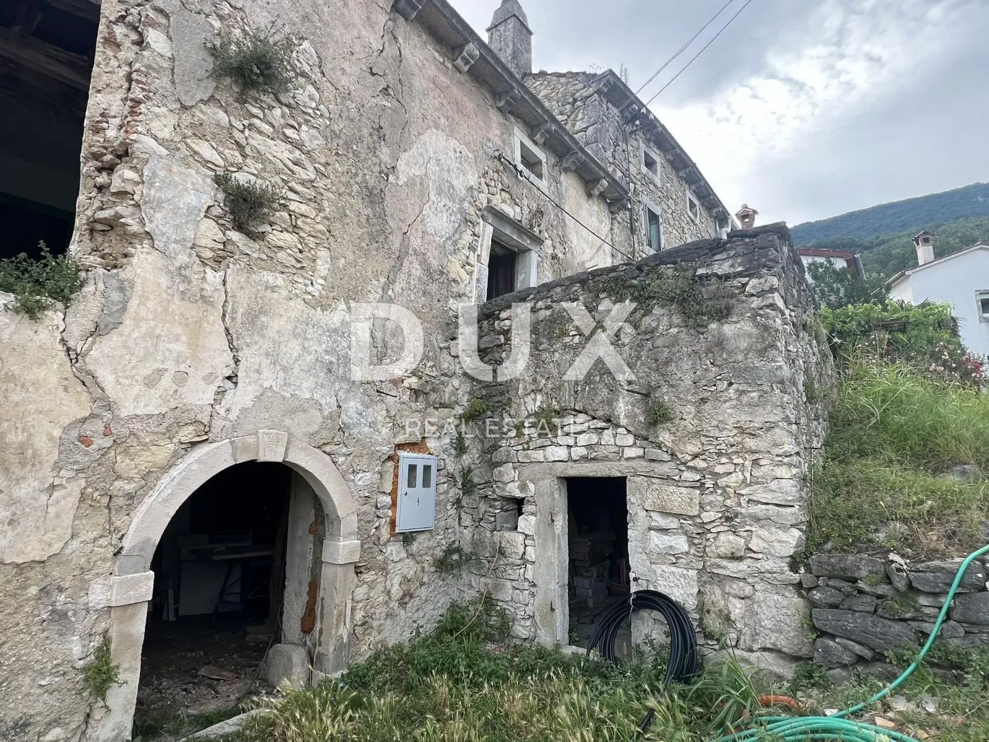 istra,labin (okolica) - dvije kamene kuće s pogledom na prirodu - slika 3