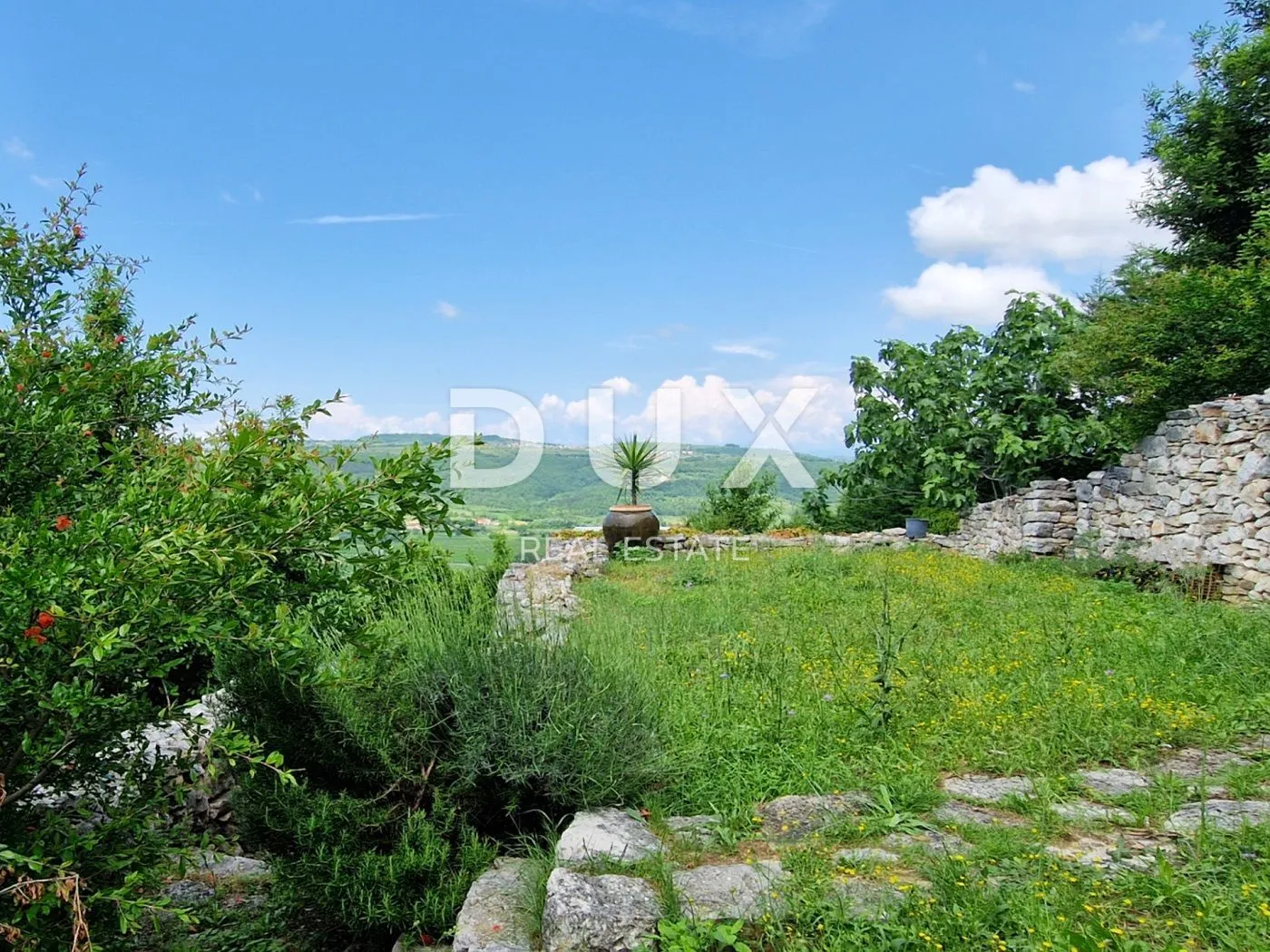 istra, buje - kamena kuća sa spektakularnim pogledom - slika 11