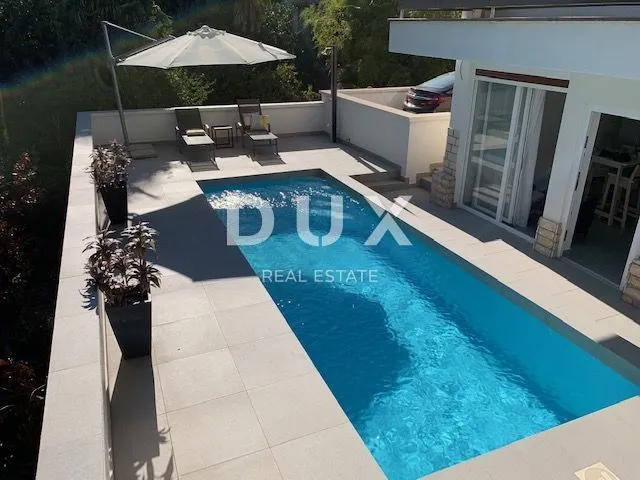 opatija,centar - samostojeća kuća, 350 m2, pogled, okućnica, bazen!!! - slika 4