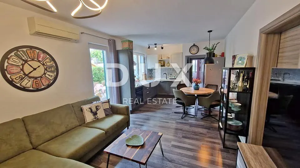 otok krk, grad krk - apartman u prizemlju sa terasom i vrtom - slika 2