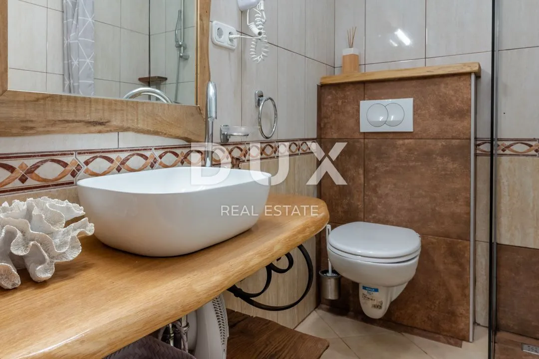 istra, rovinj - 2ss+db stan smješten prvi red do mora s privatnom plažom - slika 20