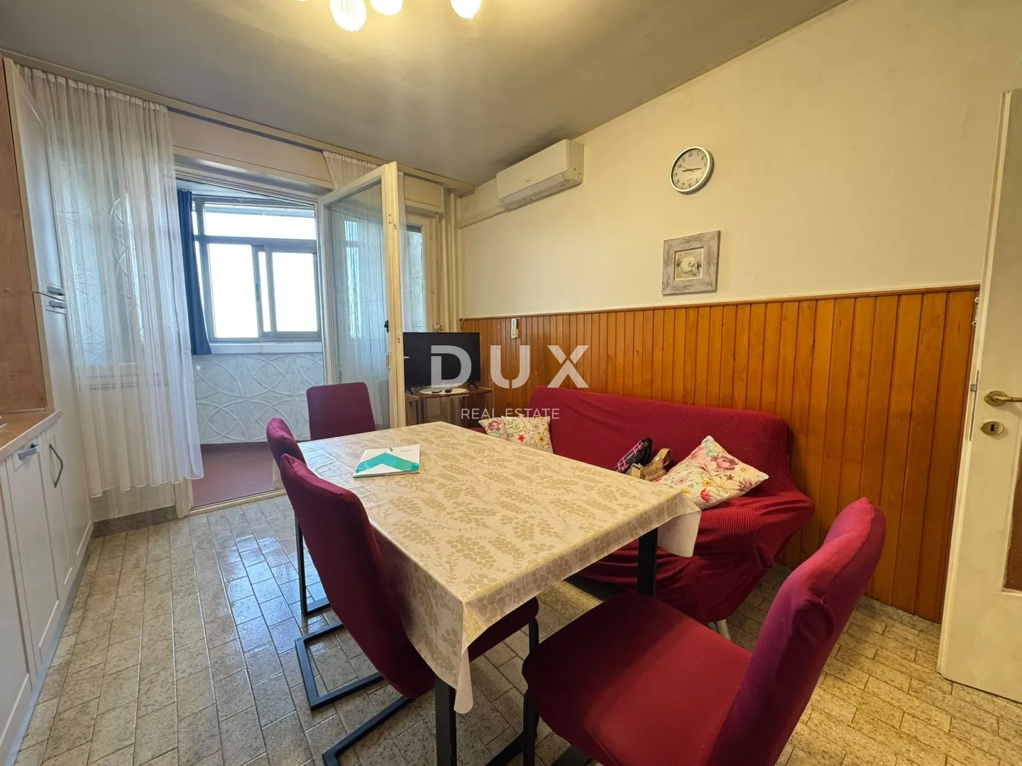 rijeka, podmurvice, dvosoban stan 56 m² s pogledom na more - slika 5