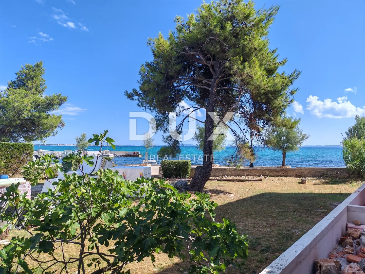 zadar, vir - luksuzan stan s vrtom drugi red do mora! bs1 - slika 2