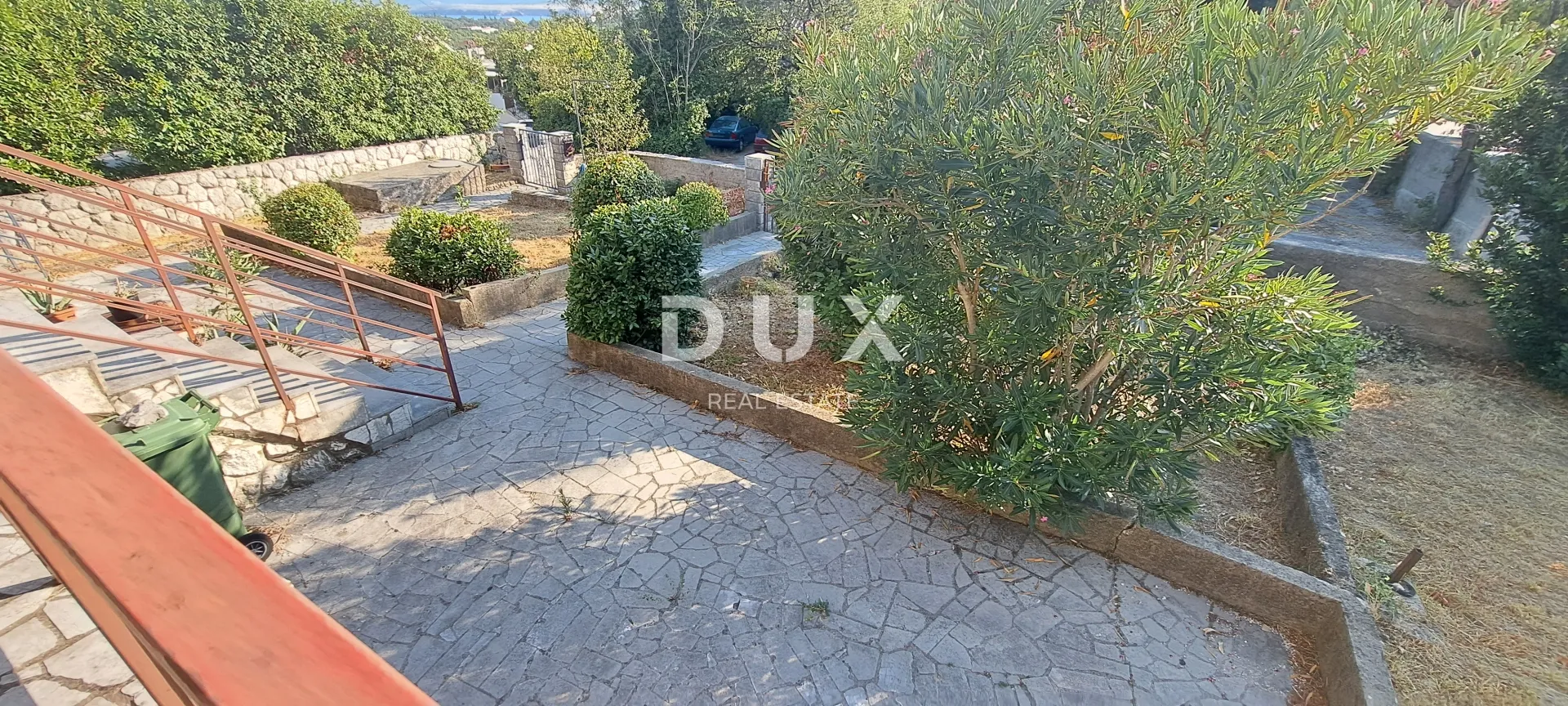crikvenica, jadranovo, dvije dvojne kuće po 120 m2, dvorište - slika 37
