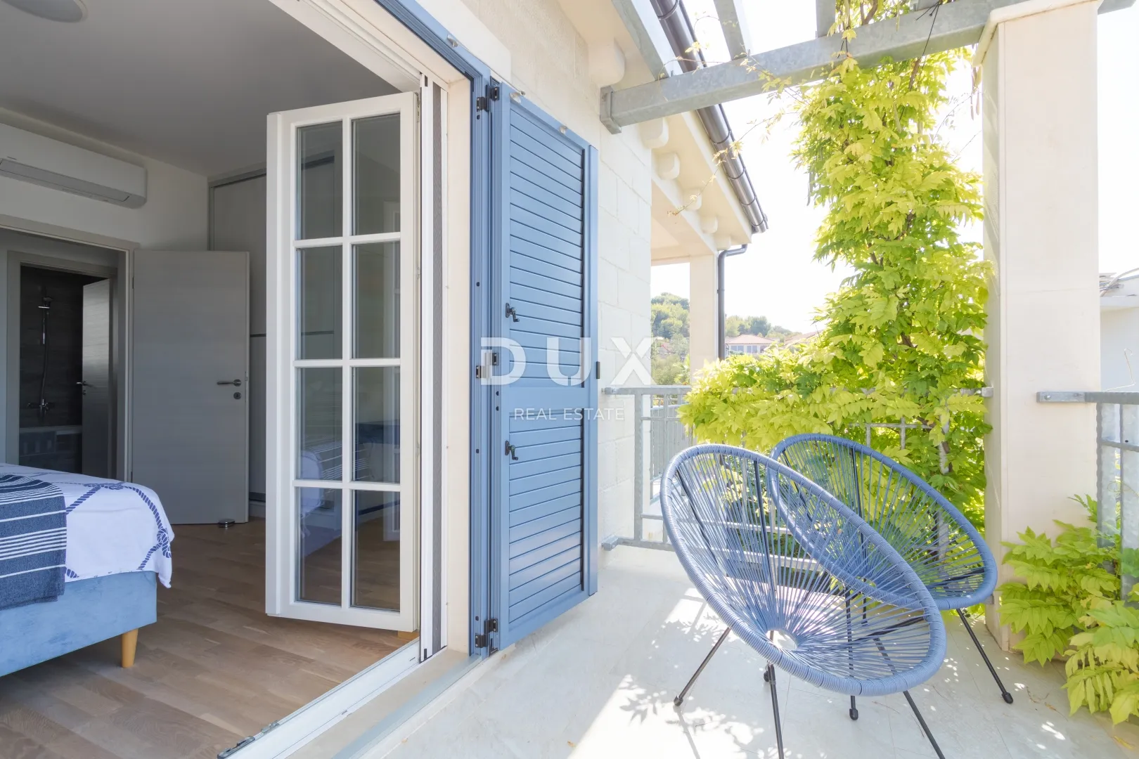 dalmacija, otok murter, dvojna kamena kuća, 148 m2, bazen - slika 14