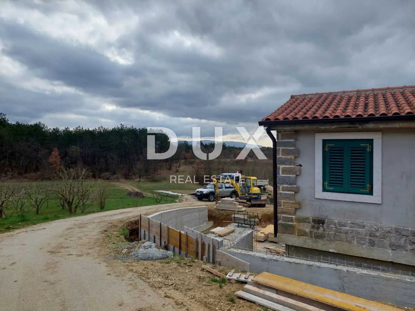 istra, pazin - samostojeća kuća s bazenom - slika 14