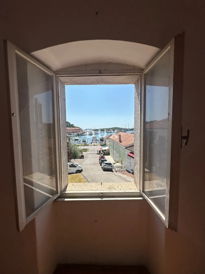 istra, vrsar - unikatna starina s poslovnim prostorom pored mora! - slika 5
