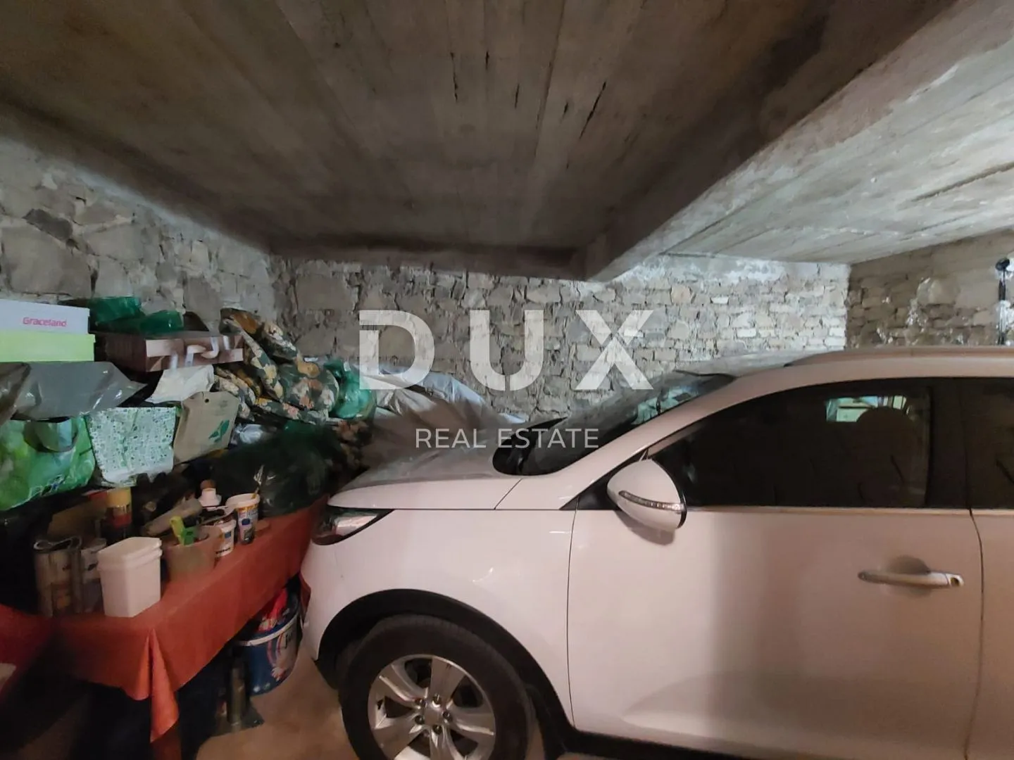 istra, buje - kuća s restoranom u centru buja, pogled na more - slika 29