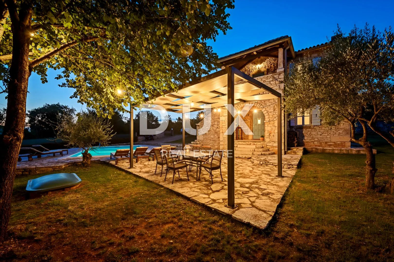 istra, sveti lovreč - rustikalna kuća s bazenom - slika 6