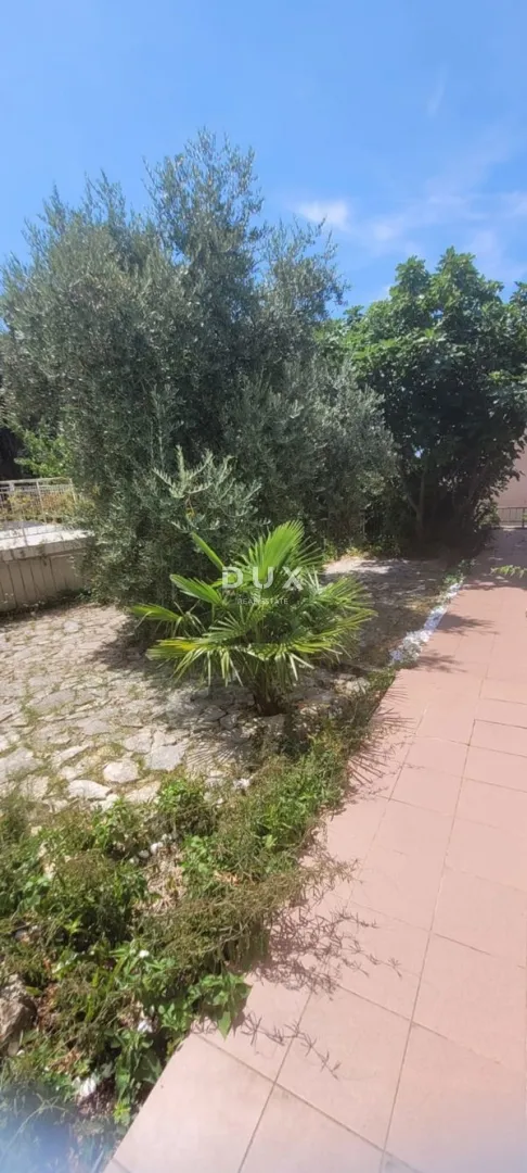 crikvenica - 1s+db s terasom i vrtom - slika 2