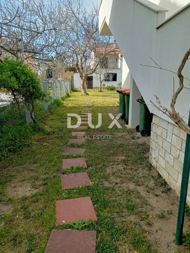 zadar, sabunike - prostrana apartmanska kuća s velikom okućnicom - slika 7