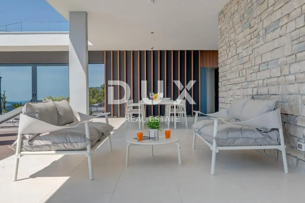 dalmacija, primošten - ekskluzivna dizajnerska vila s infinity bazenom i panoramskim pogledom na more - slika 31
