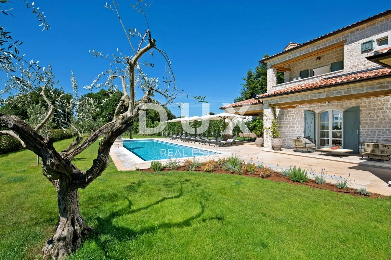 istra, kanfanar - ekskluzivna luksuzna vila - slika 20