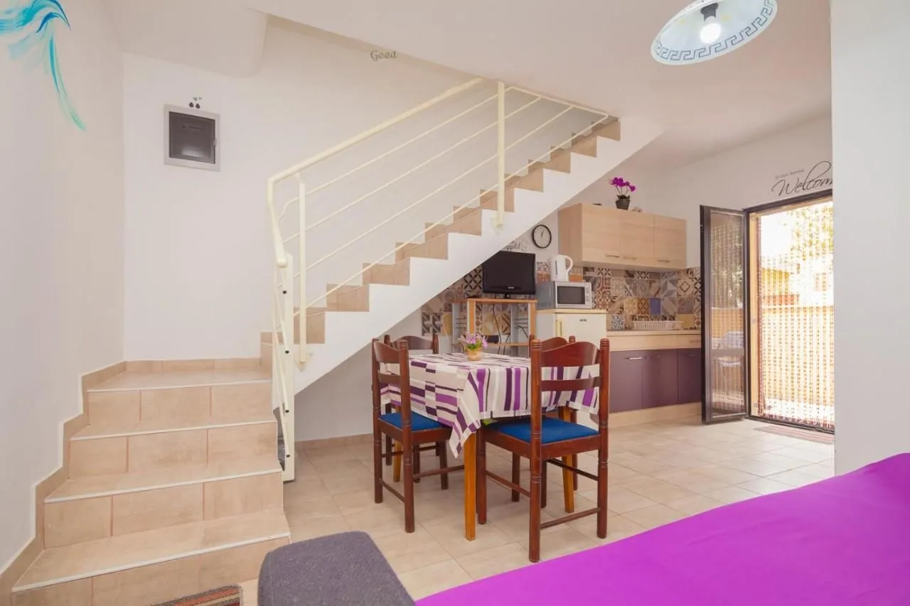 istra, pomer kuća s restoranom na 200m od mora - slika 6