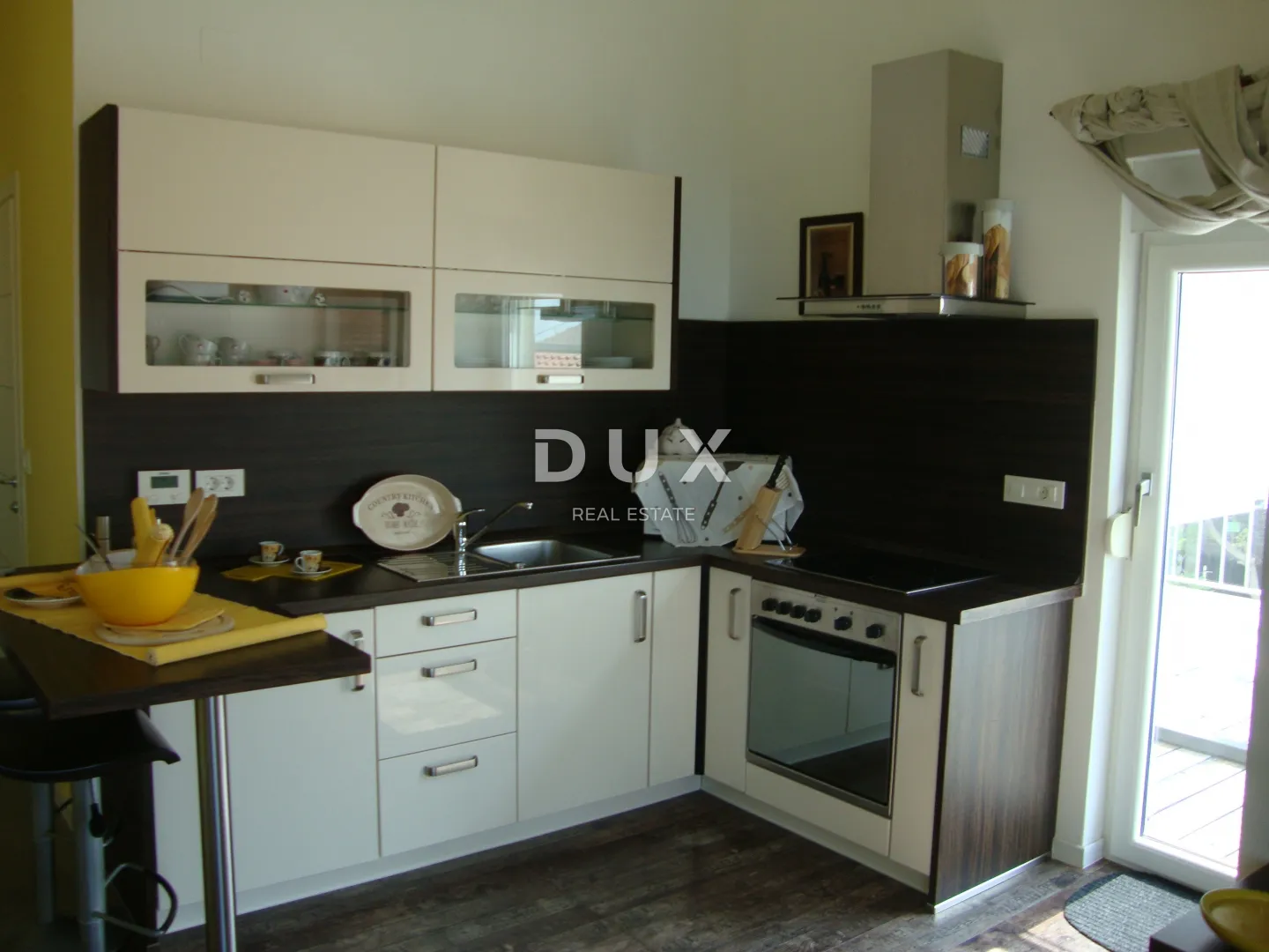 novi vinodolski – elegantna kuća 191 m2, 40 m udaljena od mora - slika 50