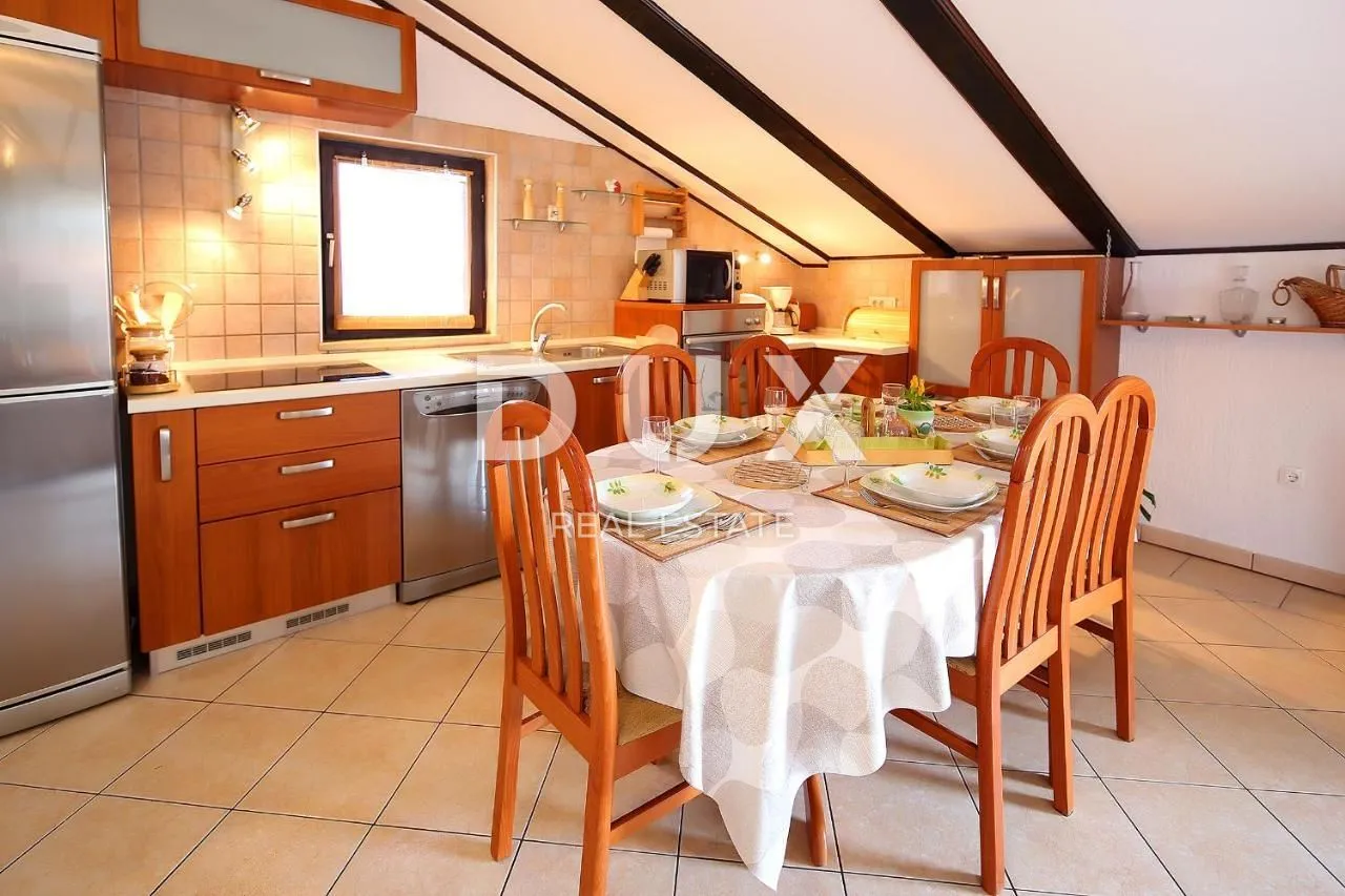 opatija - dio kuće s pogledom na more s 2 stana i 1 apartmanom - slika 31