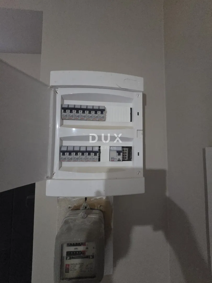 rijeka, turnić - stan potpuno adaptiran 70m2, db+1s, 2.kat s pogledom na more - slika 14