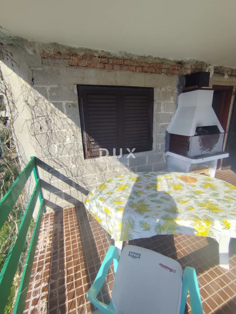 rogoznica, stupin čeline - samostojeća kuća 200 m od mora - slika 2