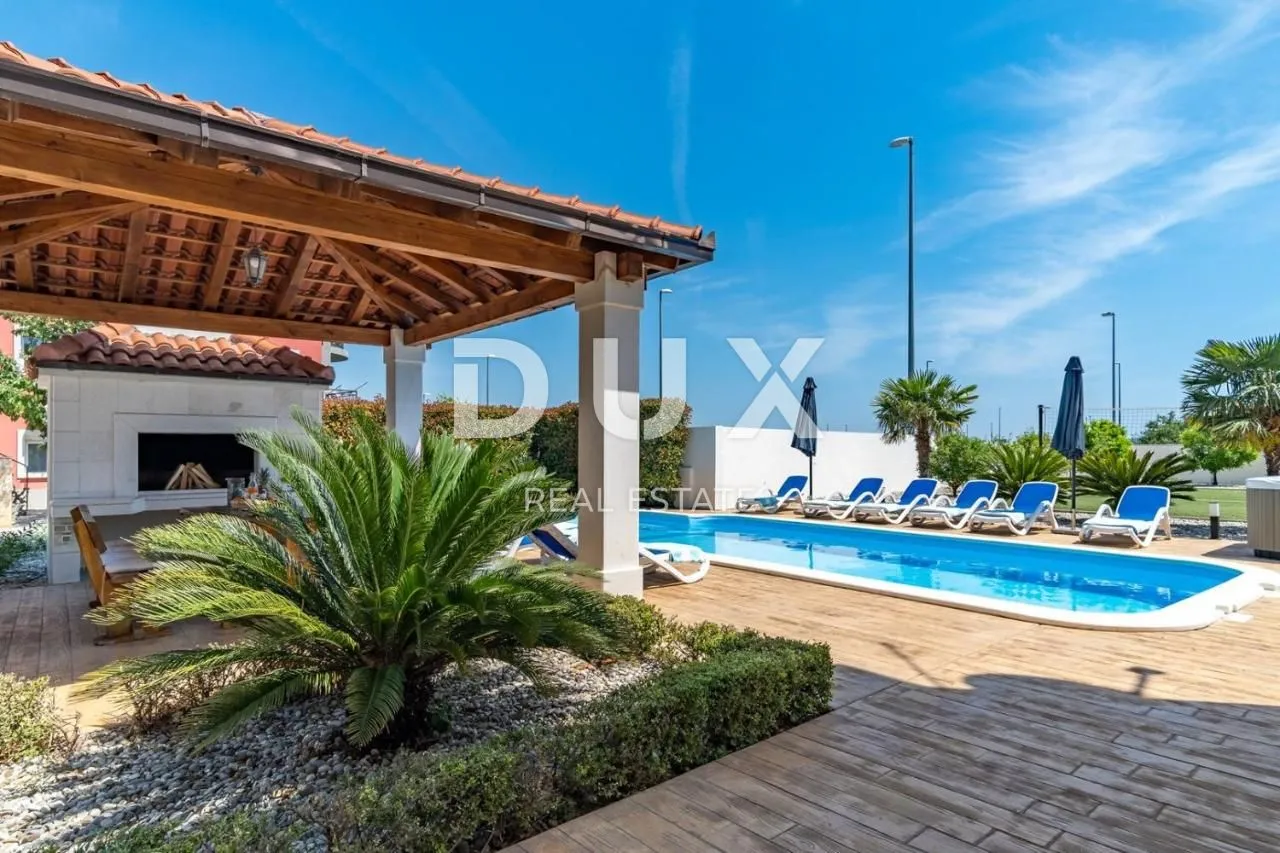 split, kaštel - predivna vila s bazenom i pogledom na more - slika 3