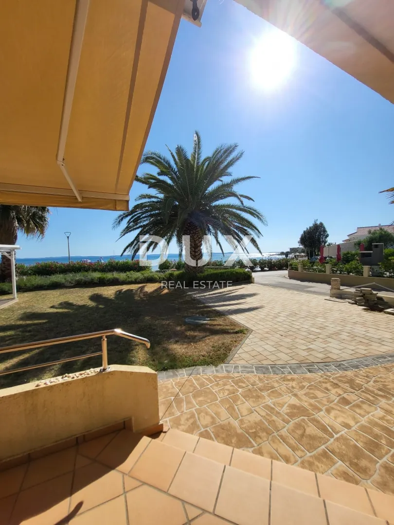 zadar, privlaka - ekskluzivna prilika – stan u 1. redu do mora! - slika 38