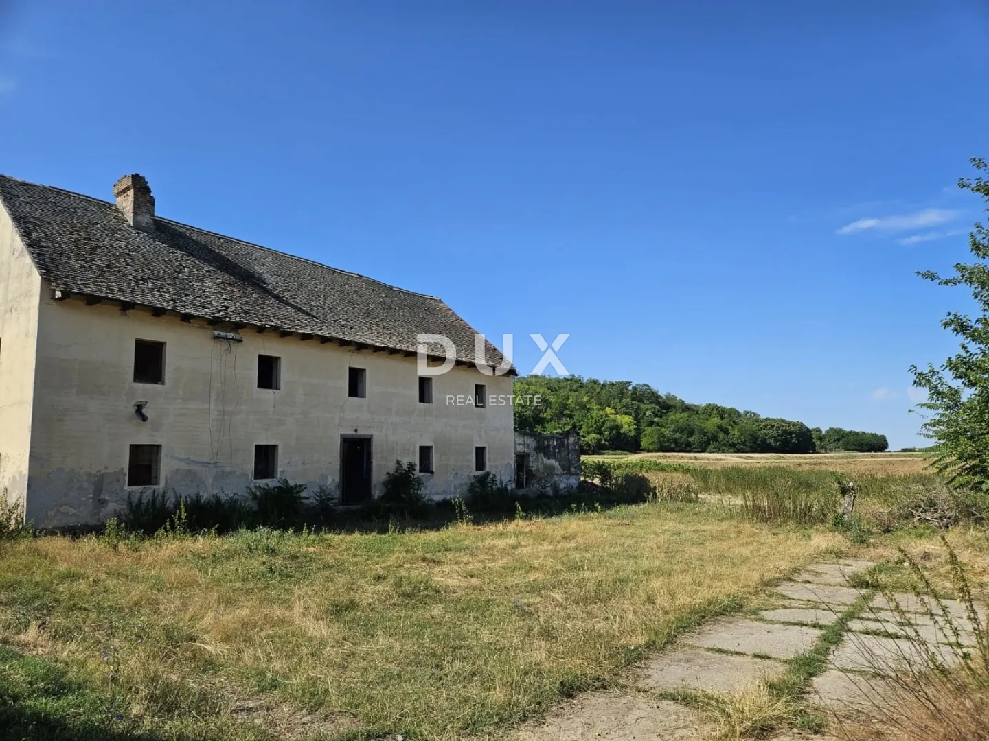 beli manastir, branjina - objekt na osami 900m2 s 4000m2 okućnice - slika 6