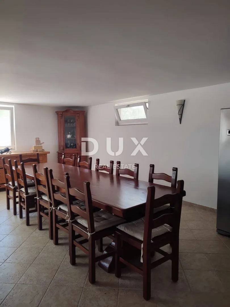 istra, pomer zanimljiva kuća s četiri apartmana! - slika 46